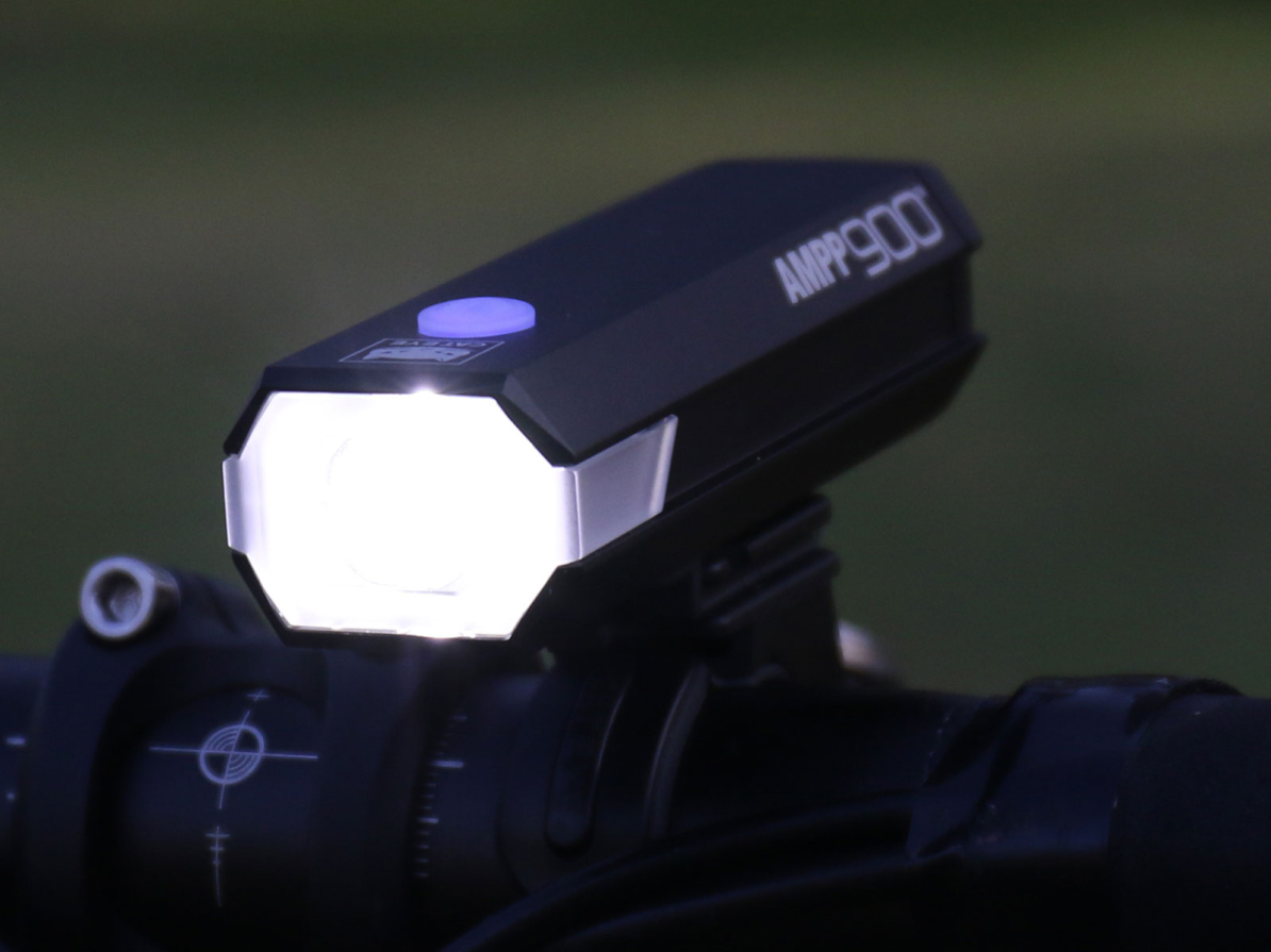 detail CATEYE Světlo př. CAT HL-EL089RC AMPP900