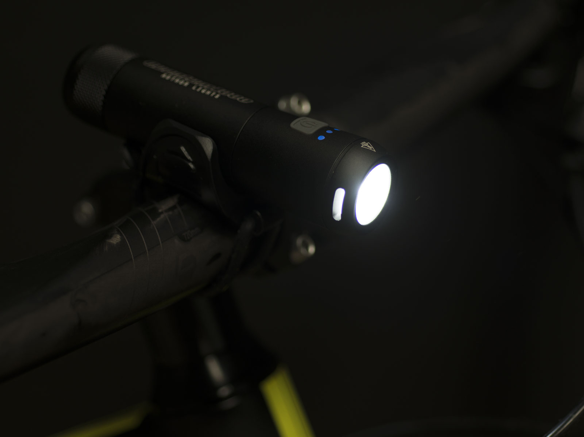 detail AUTHOR Světlo př. A-QUANTUM 1000 lm USB Alloy