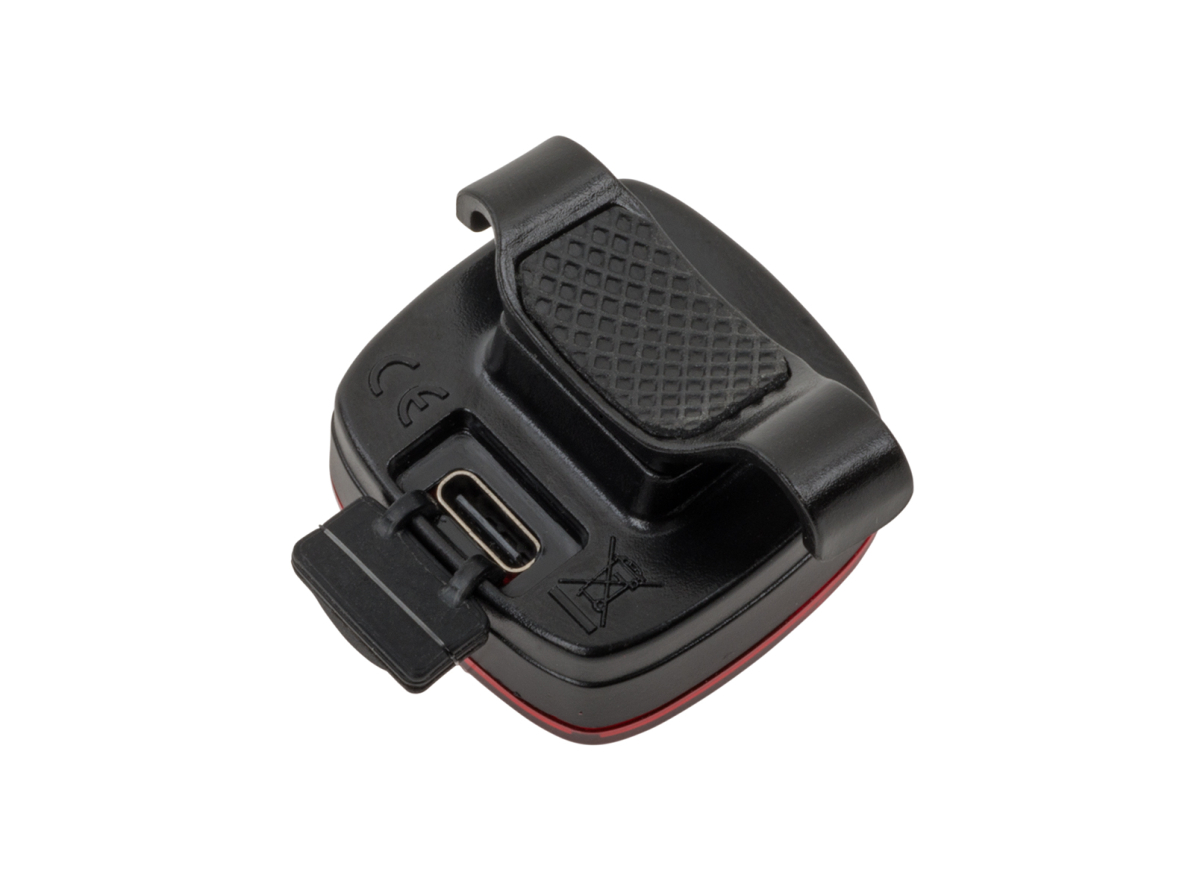 detail AUTHOR Světlo zad. A-Duplex X7 20 lm