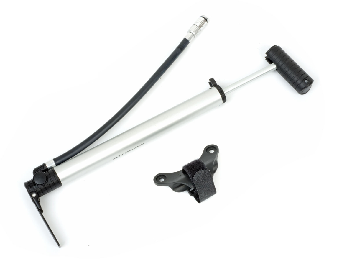 detail AUTHOR Hustilka AAP Cross Lite