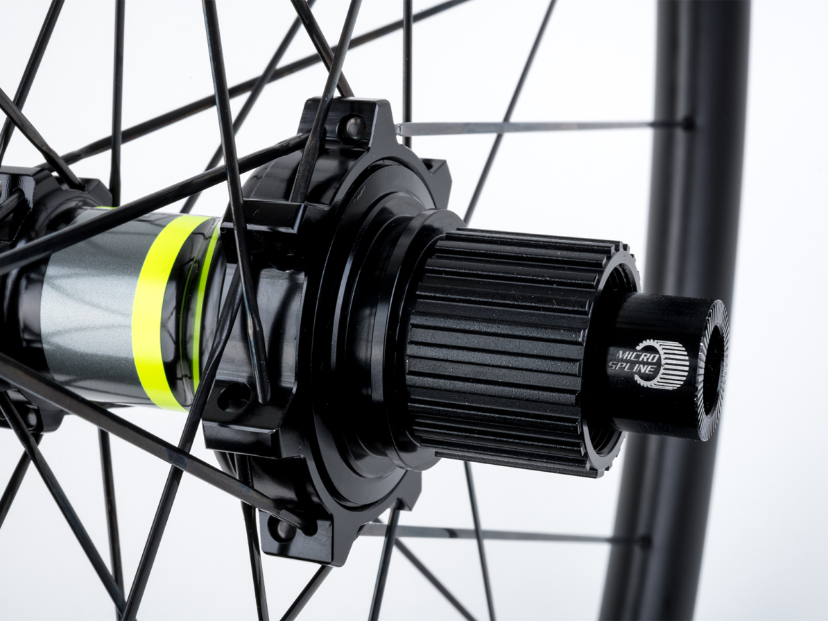 detail AUTHOR Ráfek ACO Argon X7 Cross CNC